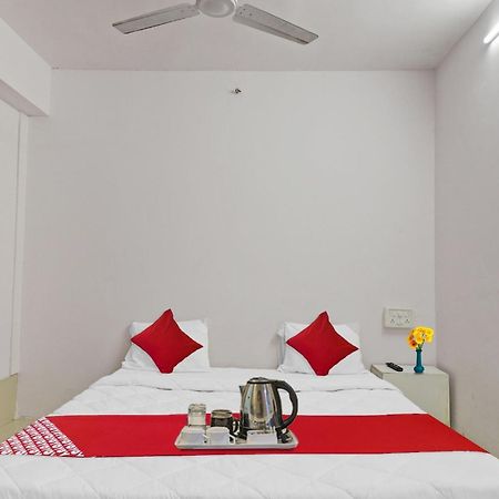 Hotel O Cozy Rooms Сурат Екстер'єр фото