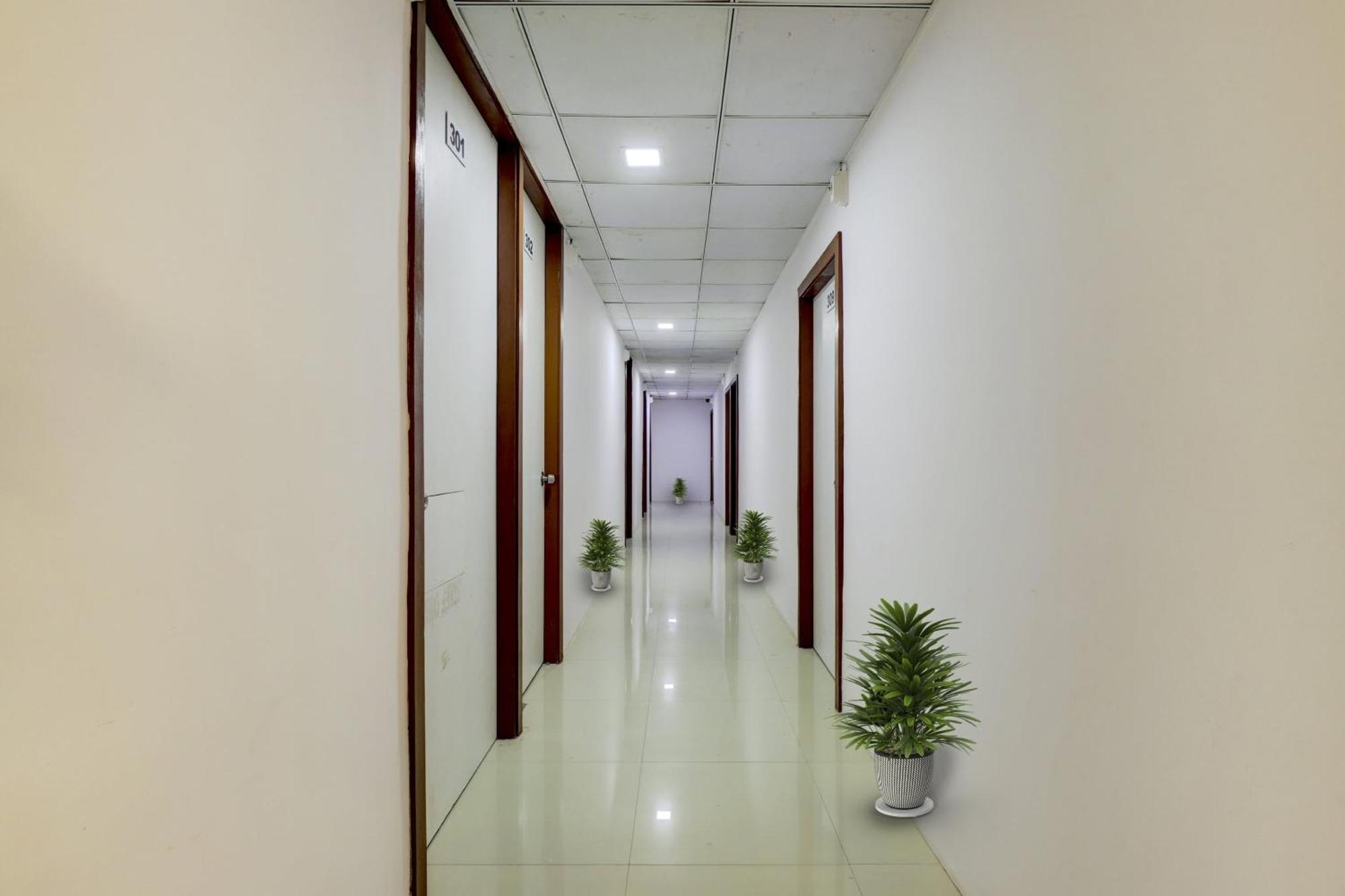 Hotel O Cozy Rooms Сурат Екстер'єр фото