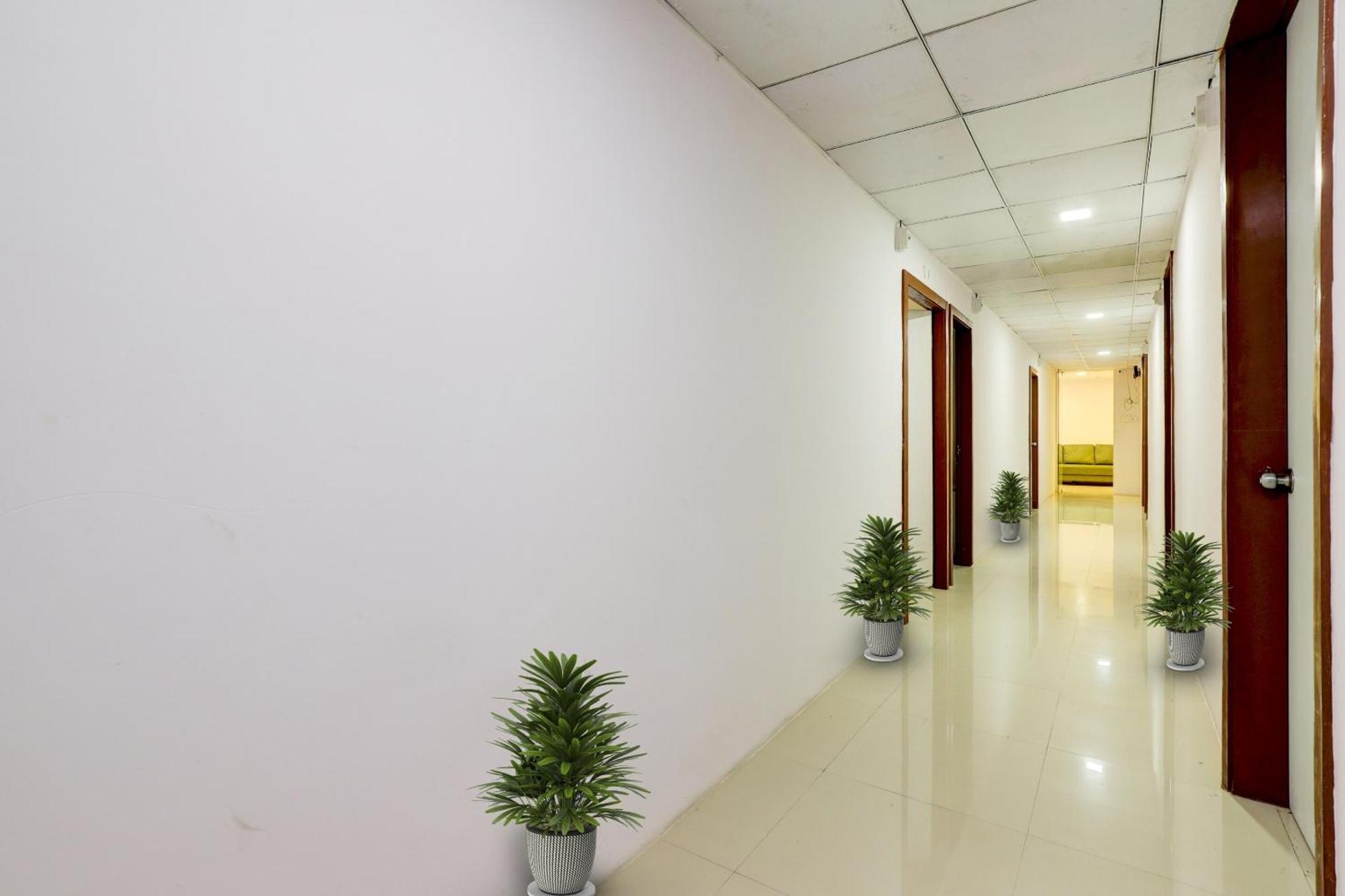 Hotel O Cozy Rooms Сурат Екстер'єр фото